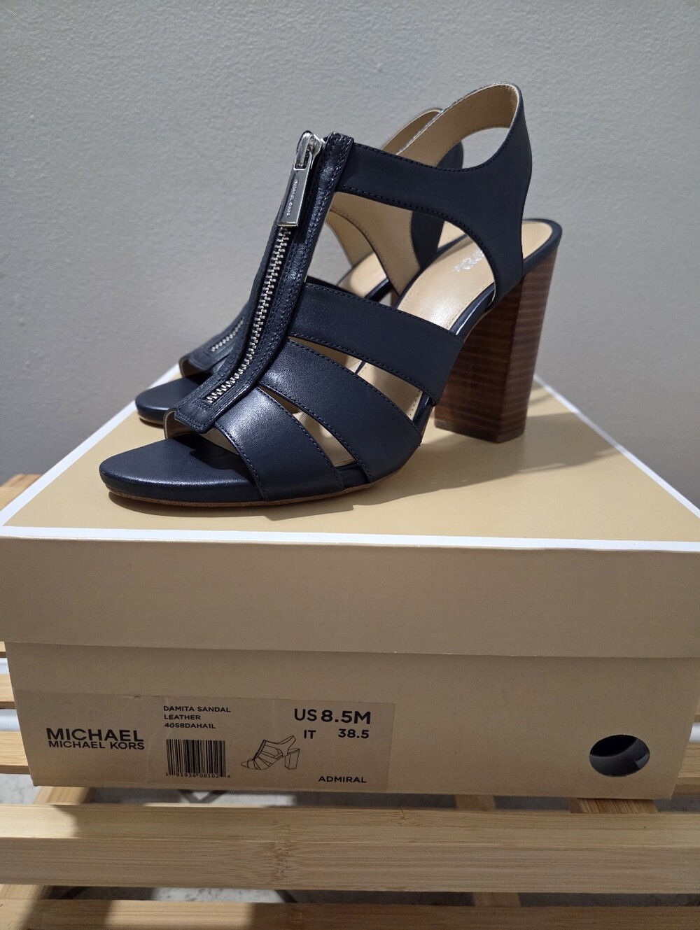 MICHAEL Michael Kors Damita Navy Leather Zip Heels Size 8.5